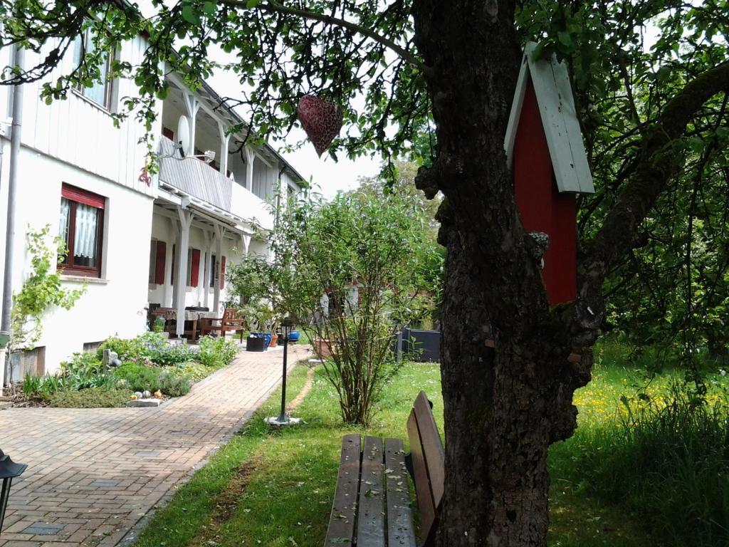 Lug Ins Land Wachsenberg Hotel Neusitz  Екстериор снимка